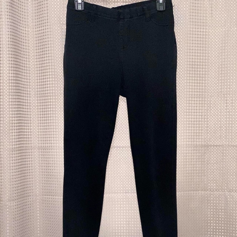 Medium black Faded Glory jeggings.